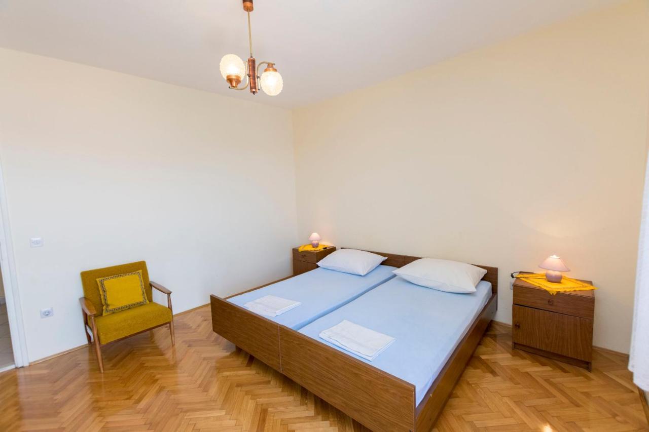 Apartment Hans Primošten Eksteriør bilde